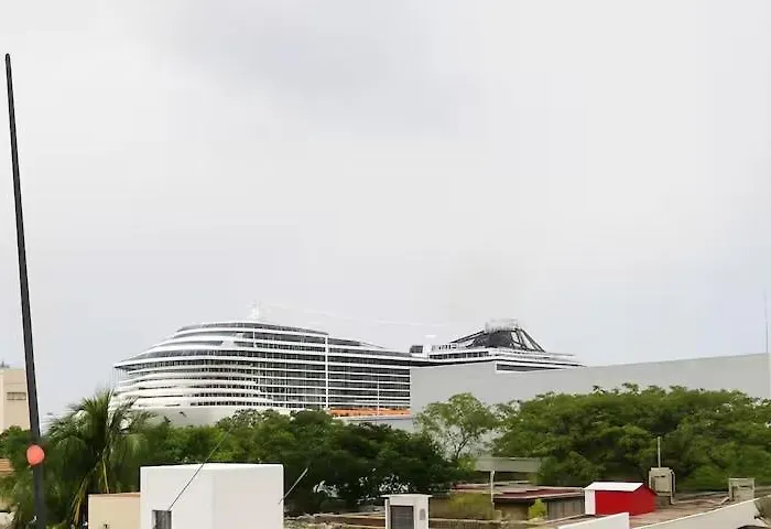 Bonita Torre 16